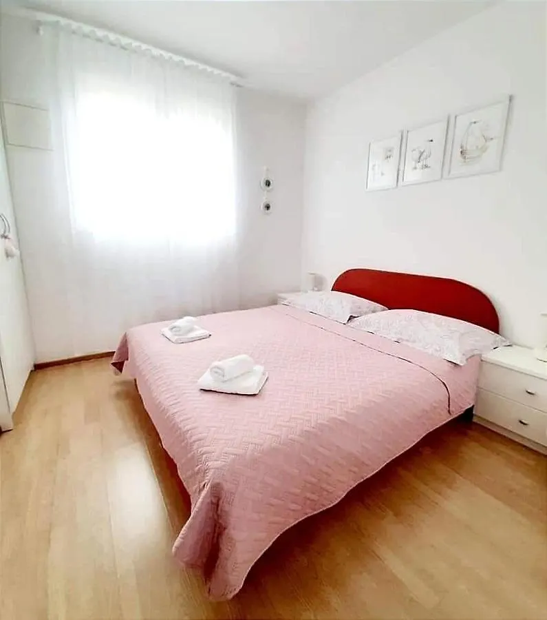 Apartment Anita Trogir